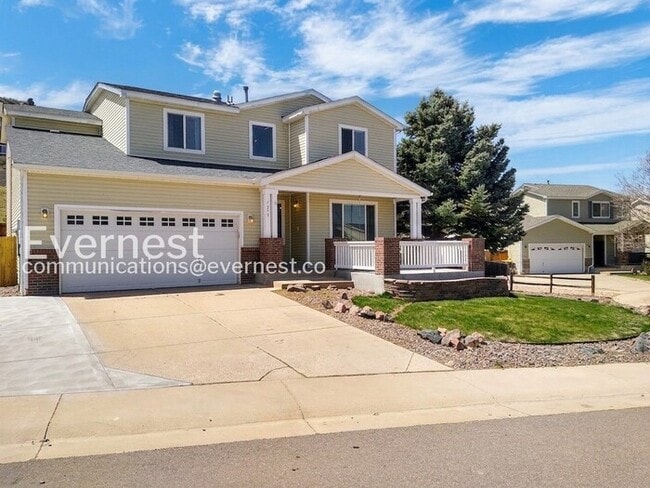 Building Photo - Spacious Home with Fenced Backyard and 2-Car Garage / 4 Bed, 3 Bath / Voucher Accepted / Coming ...