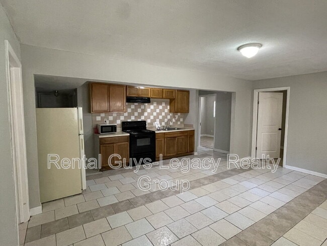 Photo - 1738 Wright Ave Unit #2