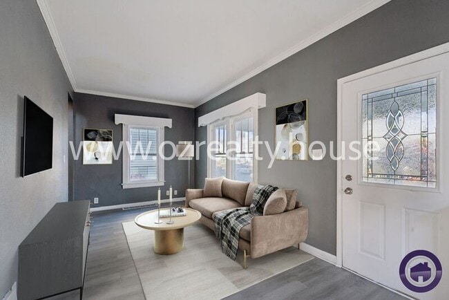 Photo - 4319 Parrakeet Ave