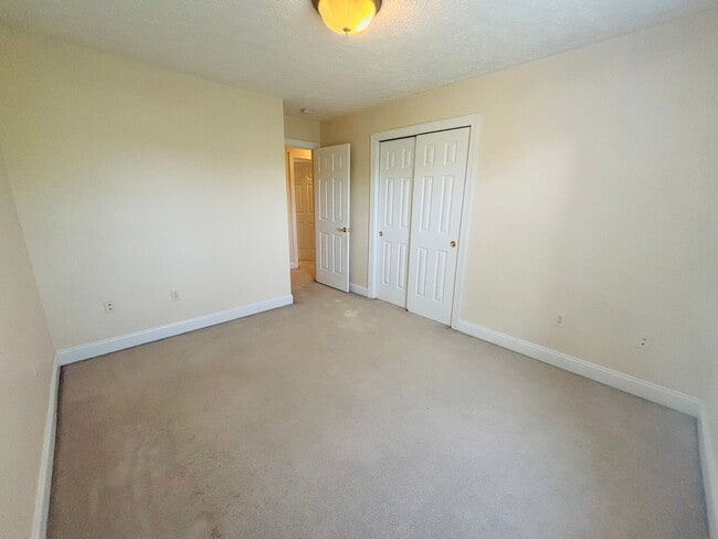 Photo - 385 Oak Tree Blvd NW