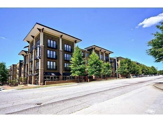 Photo - 5300 Peachtree Rd