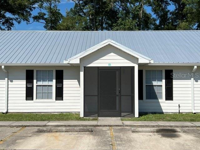 Building Photo - 1439 N Paris St Rental