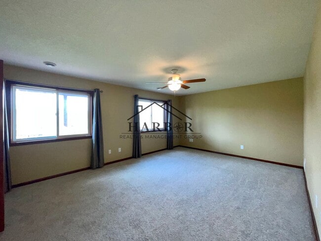 Photo - 5011 4th St NW