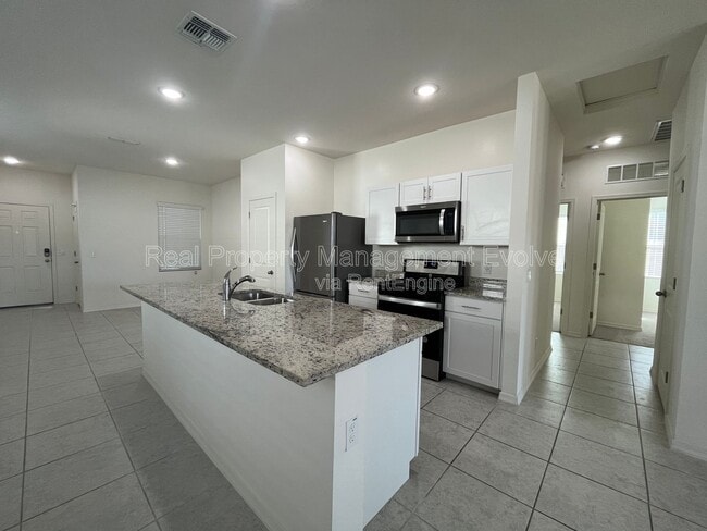 Photo - 4722 N 194th Dr