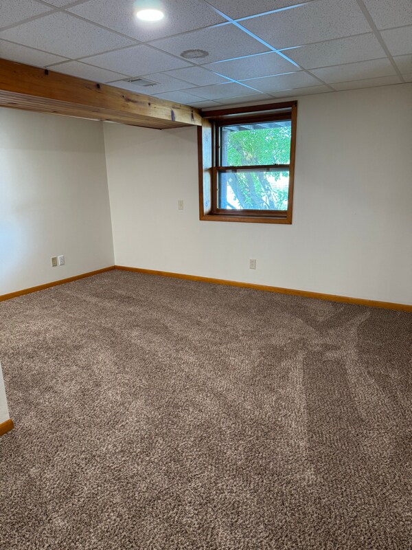 Building Photo - 410 Main St Rental