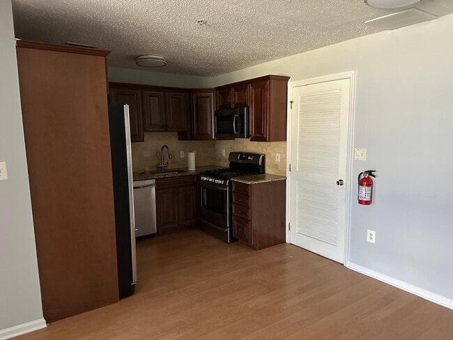 Photo - 108 Prestwick Way Unidad 108