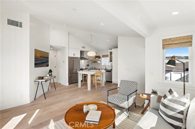 Photo - 326 Locust St