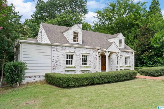 12 Montevallo Terrace