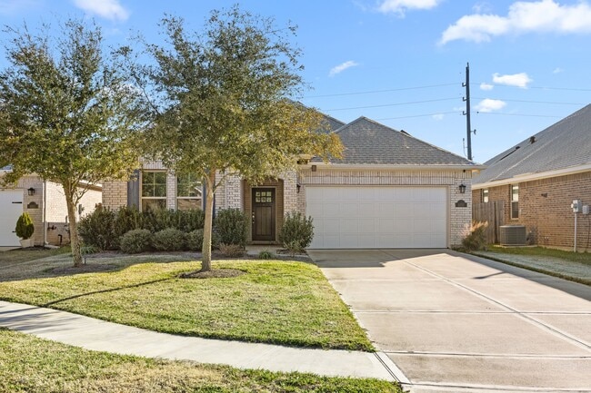 Building Photo - 8315 Divot Trce