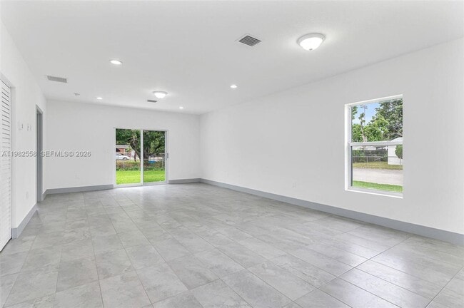 Photo - 2360 NW 14th St