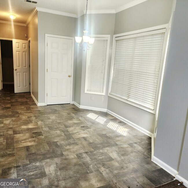 Photo - 130 Oak Park Terrace