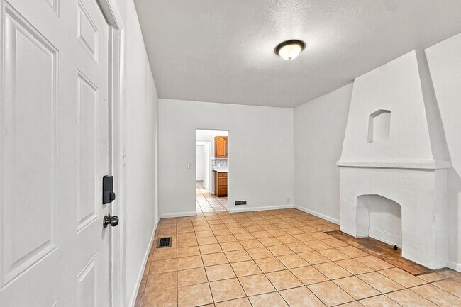 926 Binford St Unit 926 E. Binford St #2