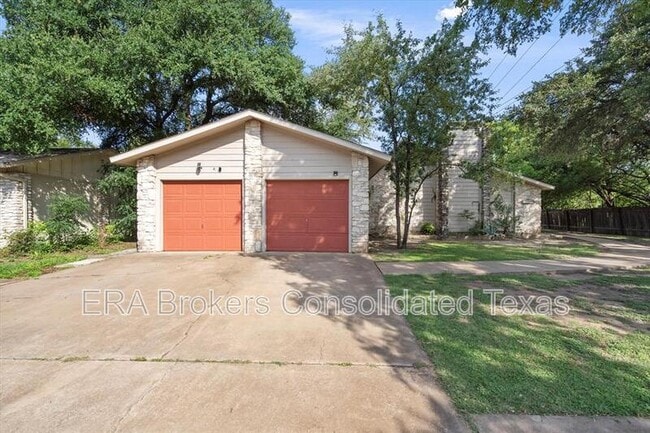 Building Photo - 11908 Broad Oaks Dr
