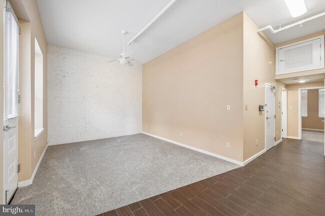 Photo - 1720 Sansom St