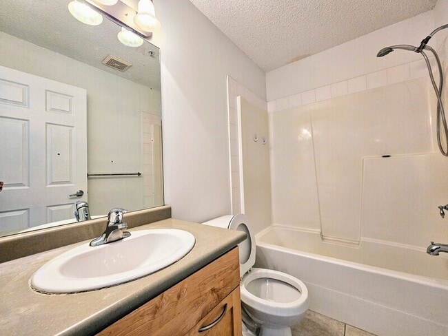 Photo - 4245-4139 139 Ave NW
