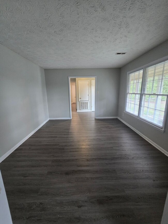 Photo - 6824 Mahogany Rd