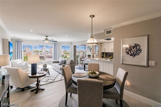Photo - 900 Collier Ct Unidad 406
