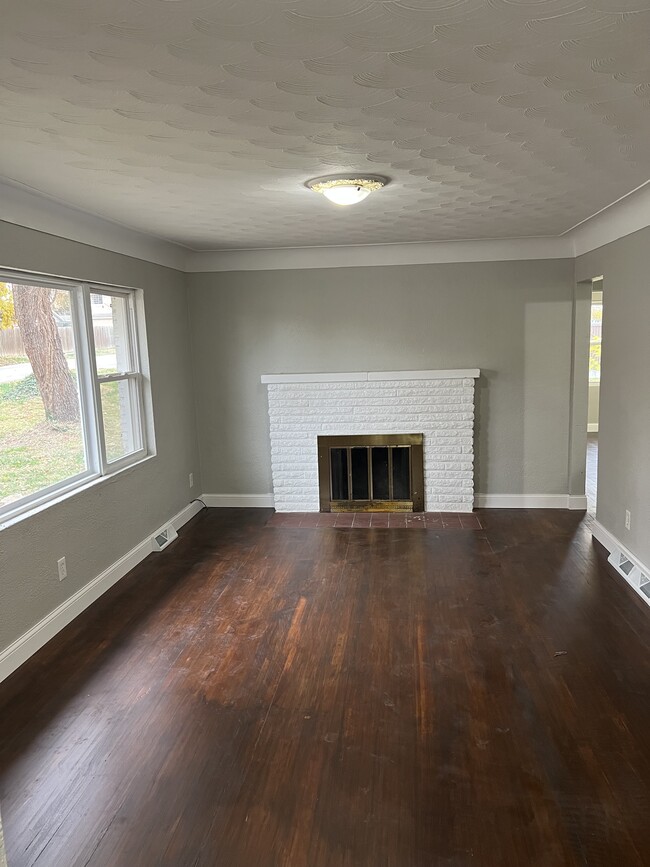 Photo - 2712 Shordell Dr