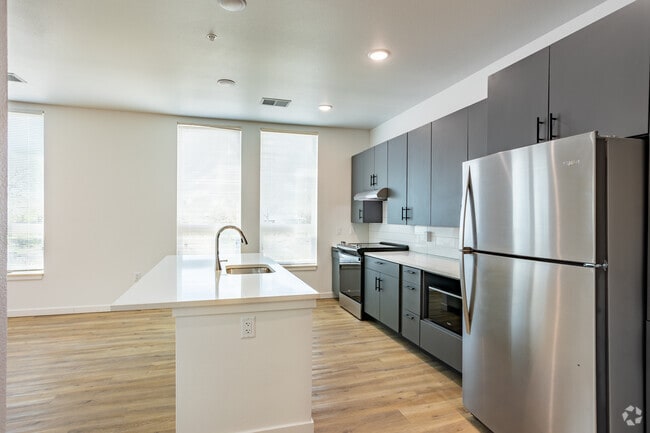 3BR, 2BA - 1,229SF - Kitchen - Ralston Gardens