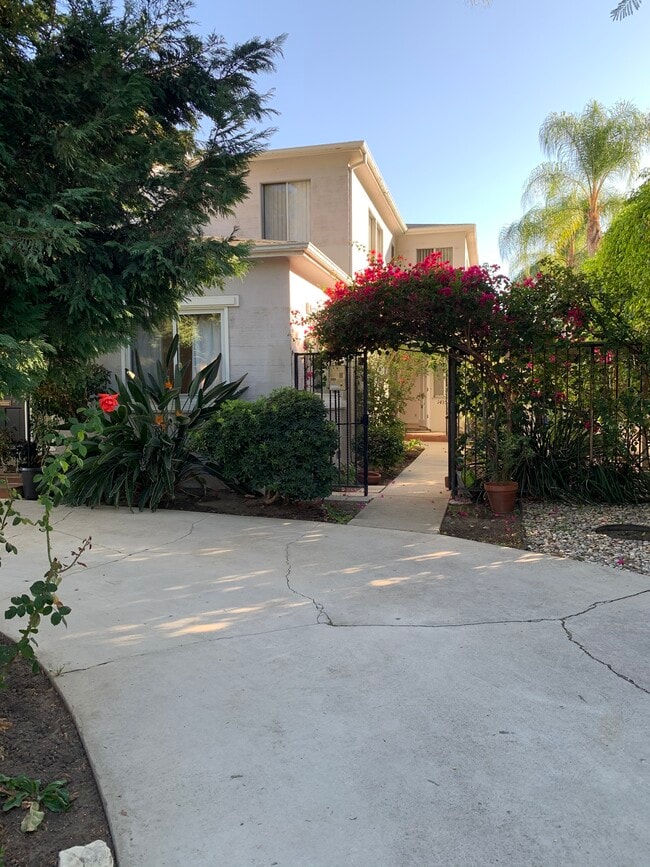 Entrada cerrada - 14354 Chandler Blvd Unidad 2