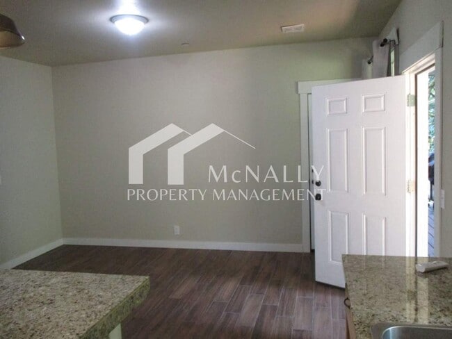 Photo - 7720 Artondale Dr NW