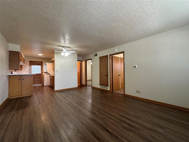 Photo - 500 Stinson St