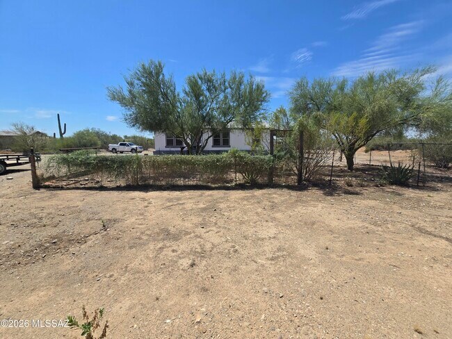 Building Photo - 1468 S Calle Anasazi