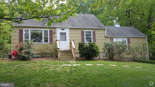 Building Photo - 6650 Montgomery Rd Rental