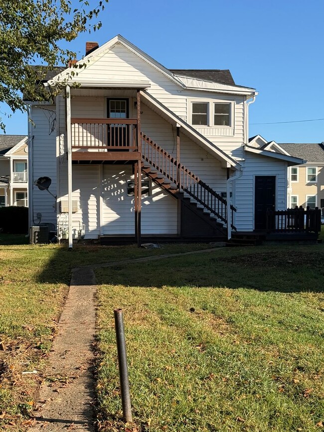 Photo - 750-752 E Wheeling St Unit 752 E Wheeling St