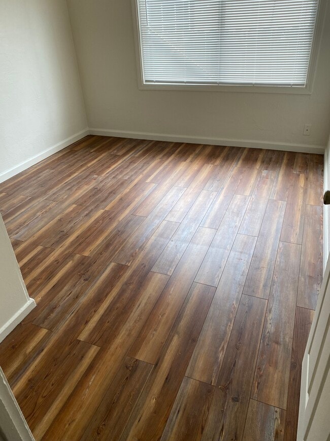 Photo - 1246 80th Ave Unidad Duplex