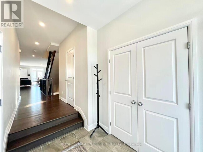 Photo - 863 Moses Tennisco St