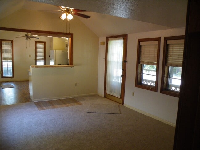Photo - 703 Clear Lake Rd