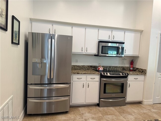 Photo - 911 SE 21st Ln