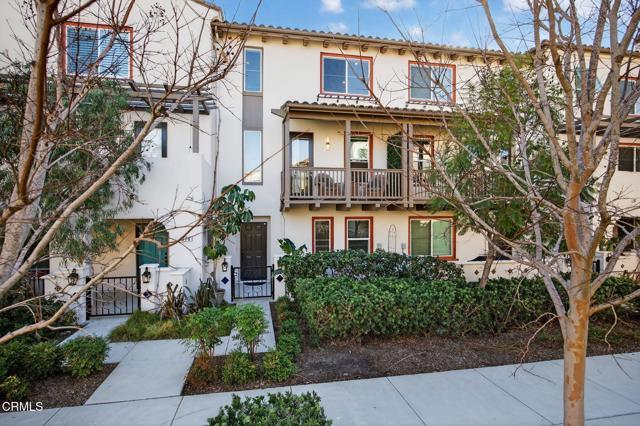 Building Photo - 374 Serra St