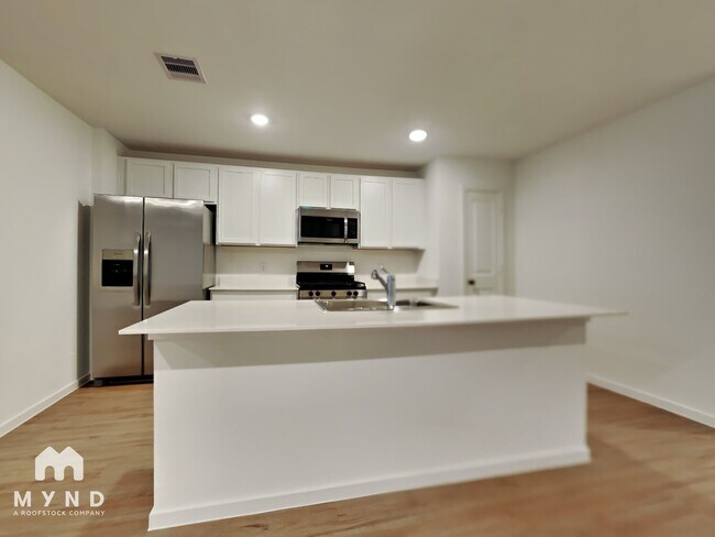 Photo - 21645 Balzola Ln