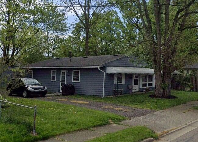 Photo - 905 Clement St