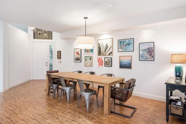 Photo - 2592 Sheltingham Dr