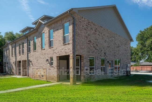 Photo - 6506 Park Pl Dr