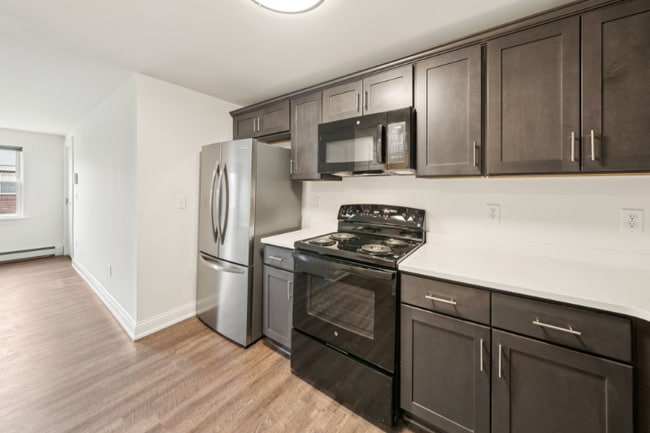 Photo - 1357-1357 Millersport Hwy Unidad 1349-01