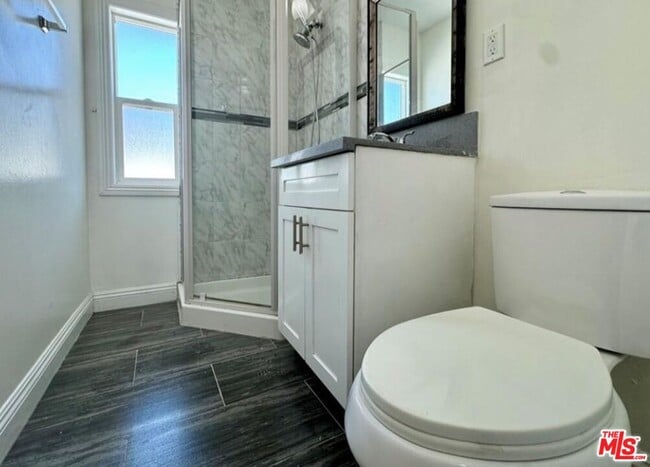 Photo - 2040 S Sherbourne Dr Unit 4