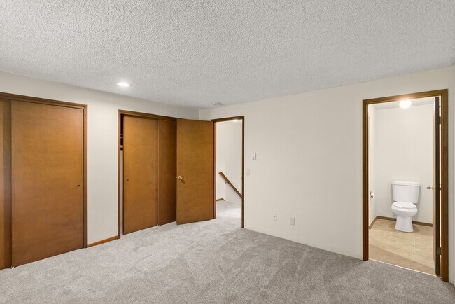 Photo - WELL-MAINTAiNED 2 BEDROOM & 1.5 BATH CONDO