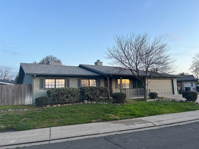 Photo - 1008 Shadow Ridge Dr House