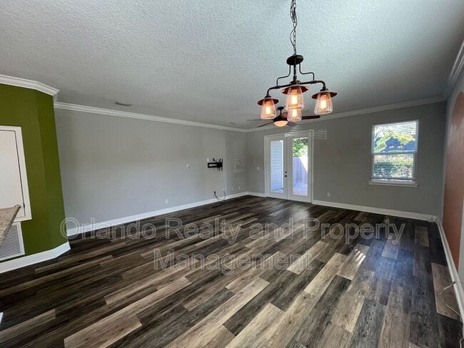 Photo - 2697 E Washington St