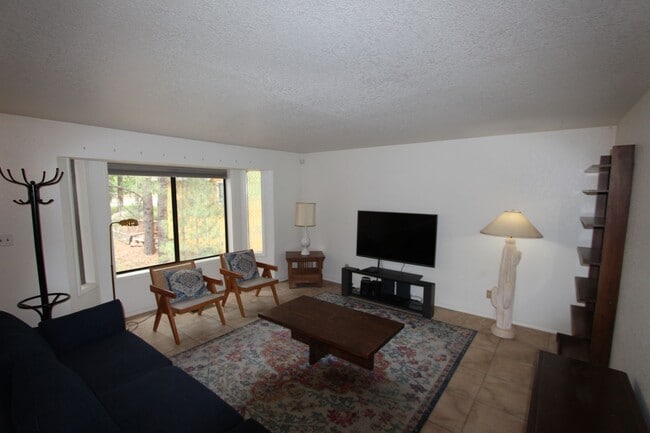 Photo - Partially Furnished 4-Bed Home in University Heights