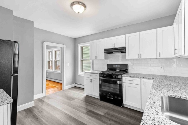 Photo - 100 Weetamoe St