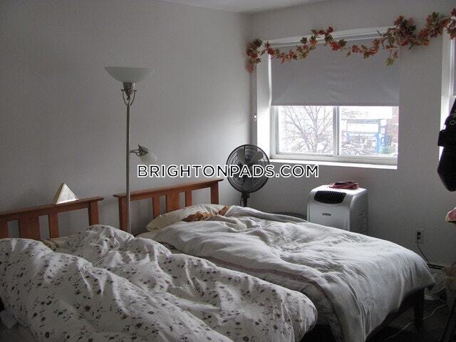 Photo - 1575 Commonwealth Ave Unidad 7