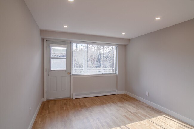 Photo - 3460 Rue Durocher Unité 307