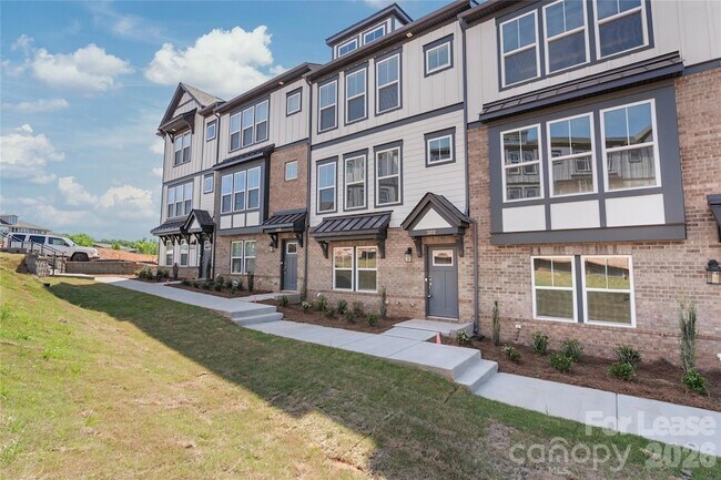 Building Photo - 3012 Rexton Ln