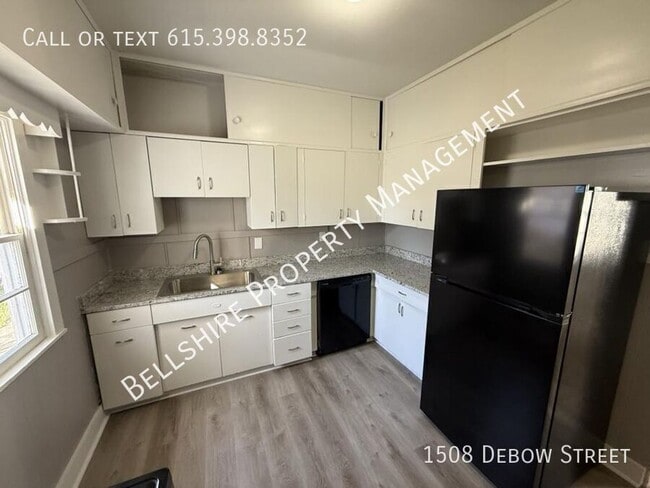 Photo - 1508 Debow St