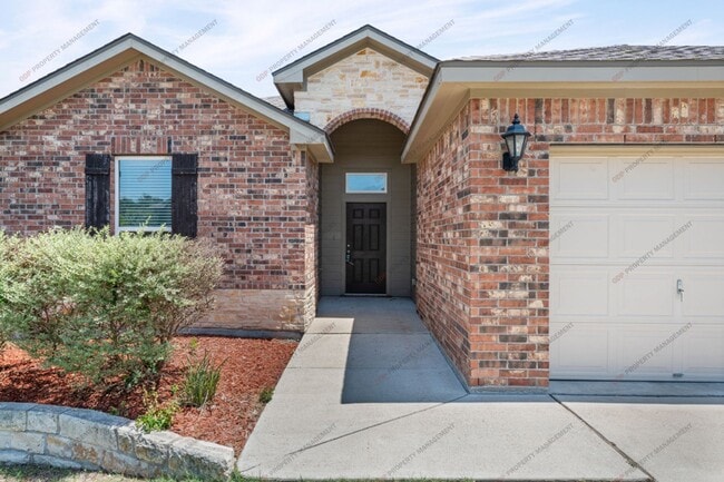 Photo - 5607 Blackstone Dr